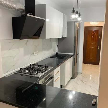 Luxury In Victoriei Bulevard * בוקרשט