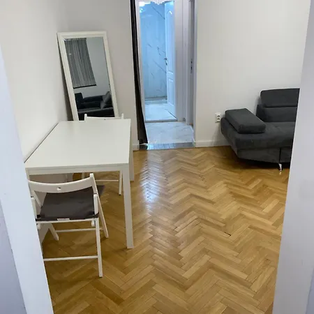 דירה Luxury In Victoriei Bulevard בוקרשט