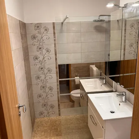 Apartment Luxury In Victoriei Bulevard Bucharest