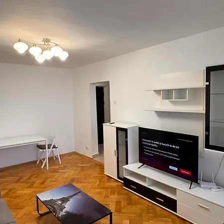 Luxury In Victoriei Bulevard * Bucharest